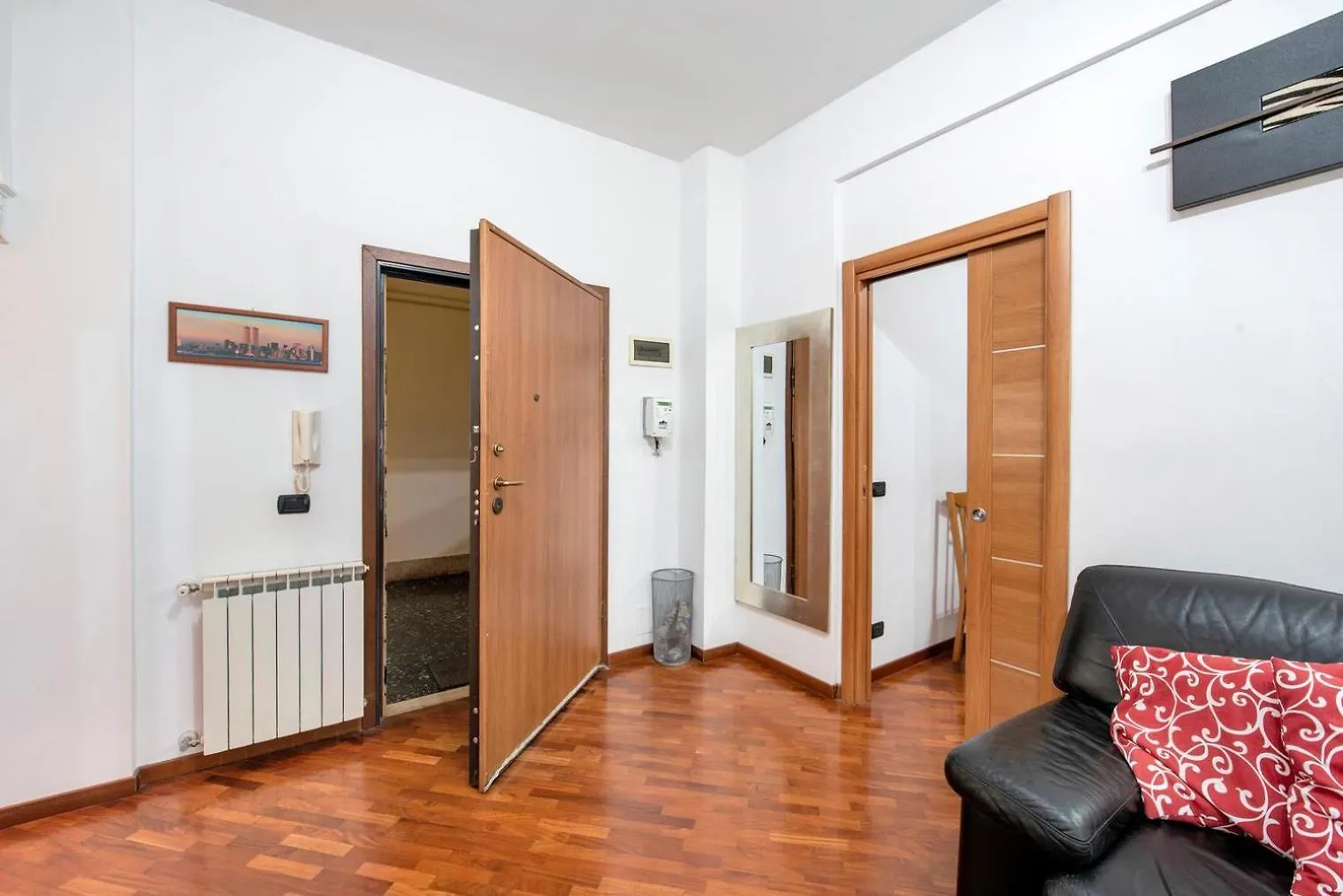 Leo! Intero appartamento ad uso ESCLUSIVO! Genova
